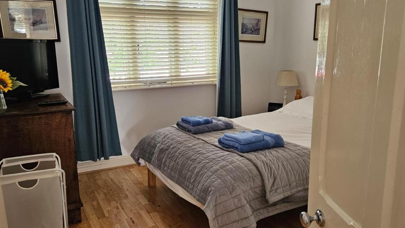 Old School Apartment 1 First Floor Bury St. Edmunds Extérieur photo